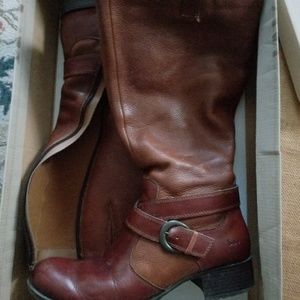 Ladies boots